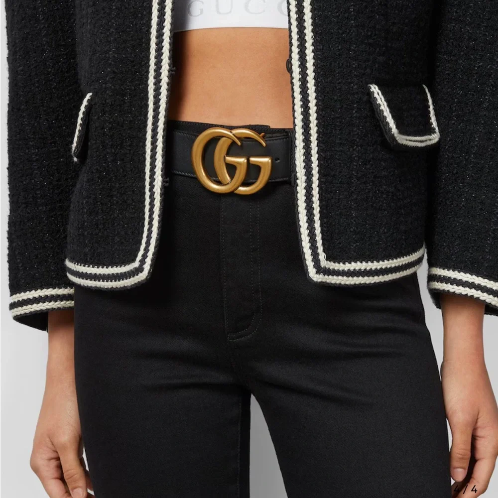 Gucci Black Belt with Gold Buckle - Picture 2 of 10